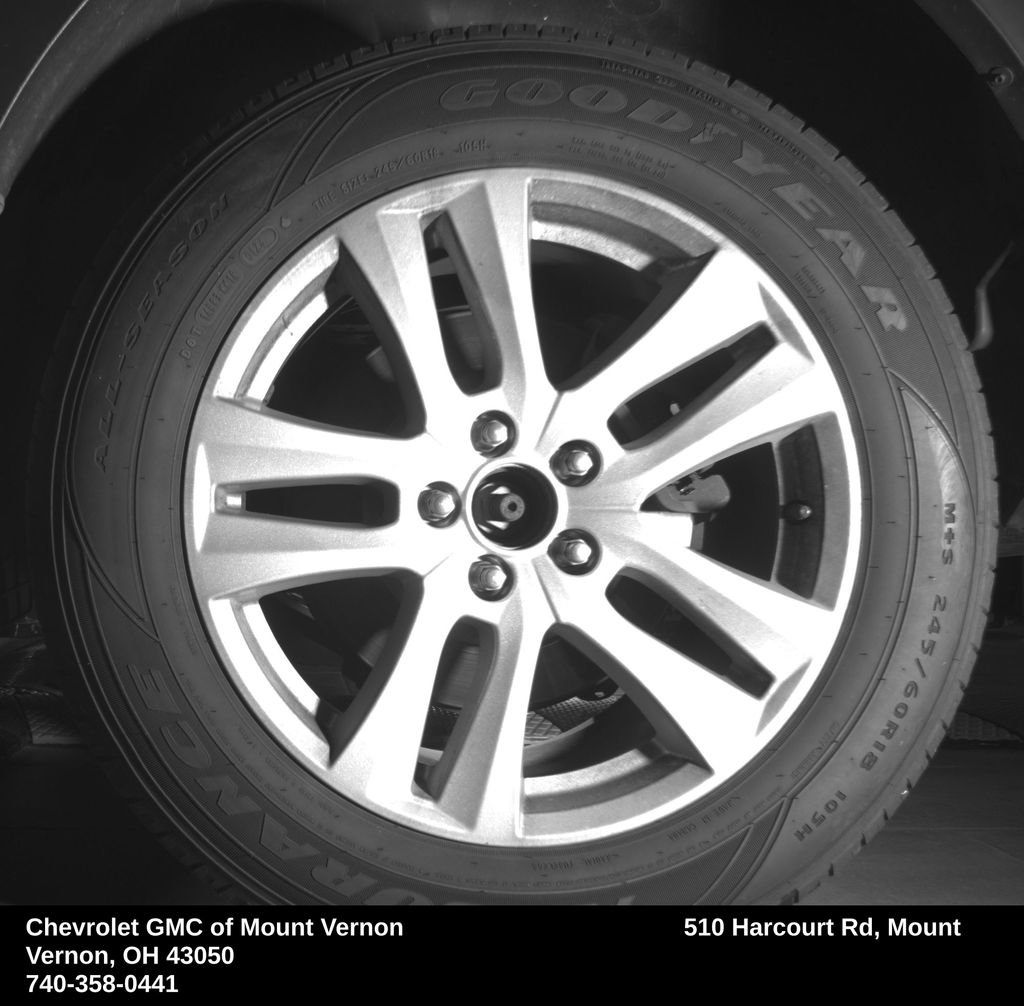 Used 2019 Ford Explorer XLT w/ Equipment Group 202A AWD/4WD image 17
