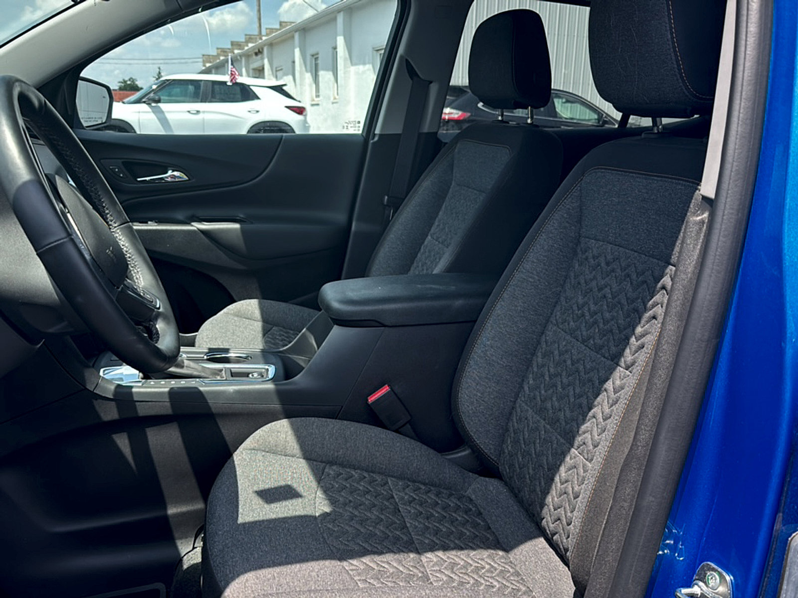 Used 2024 Chevrolet Equinox LT FWD image 4