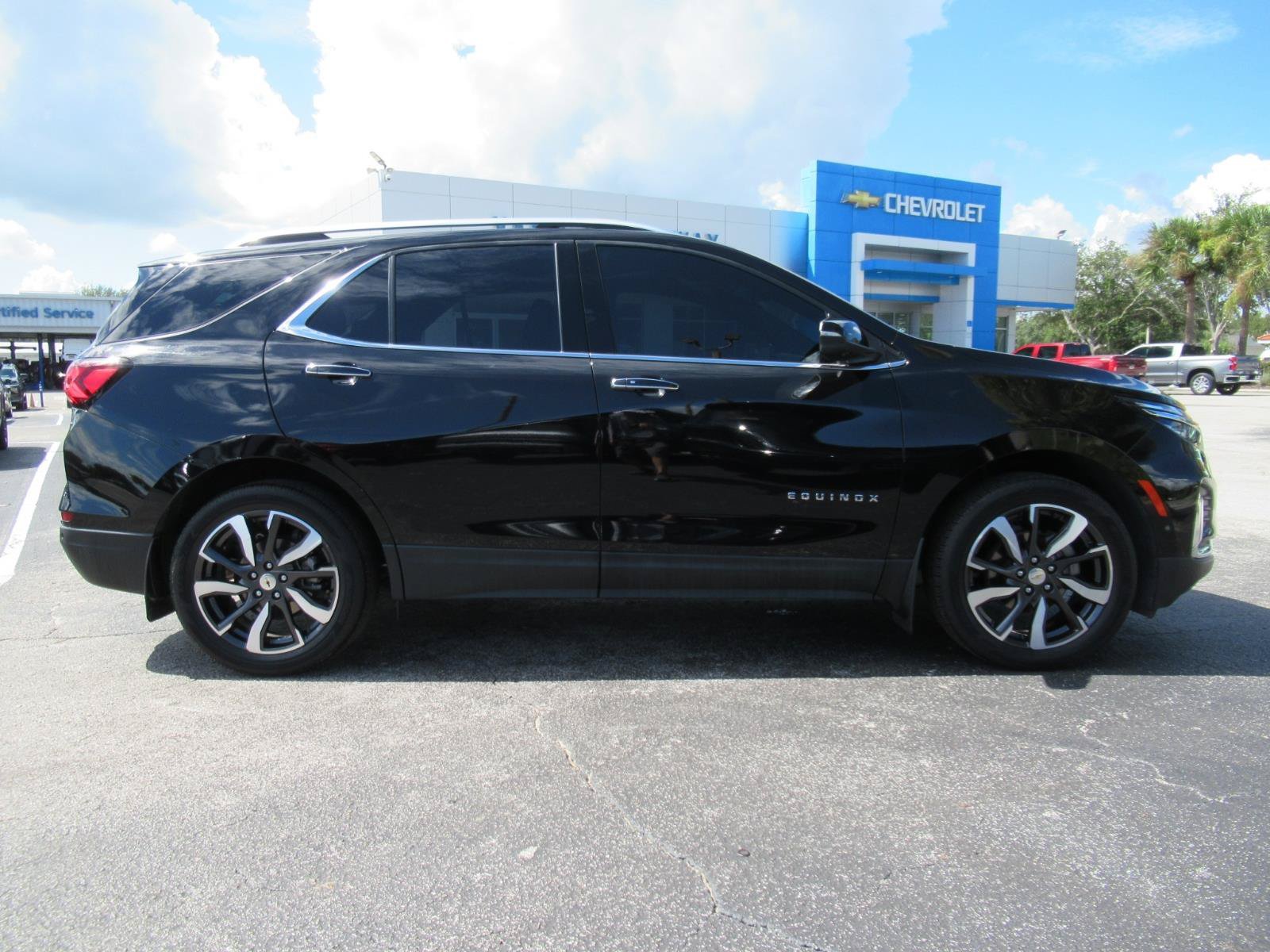 Used 2022 Chevrolet Equinox Premier AWD/4WD image 5
