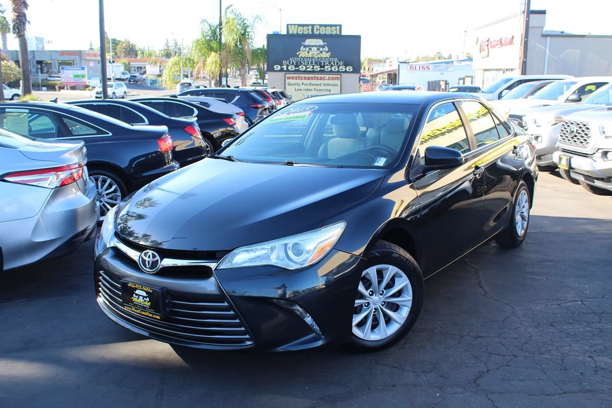 Used 2015 Toyota Camry LE FWD image 33