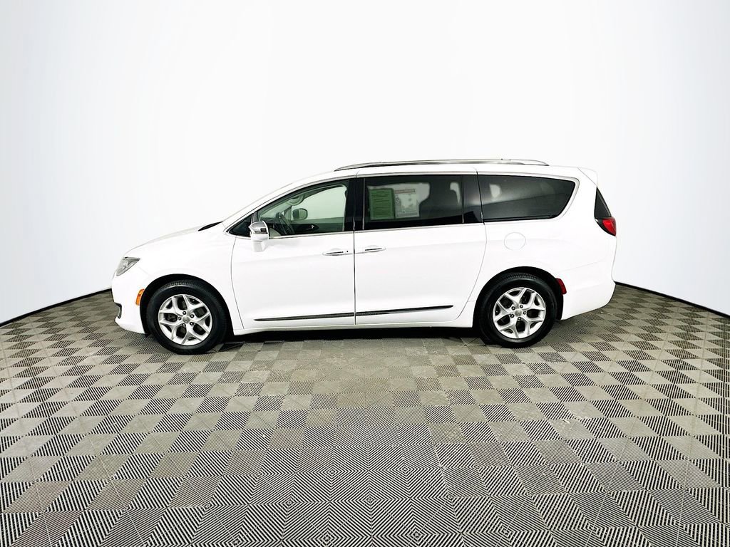 Certified 2020 Chrysler Pacifica Limited image 6