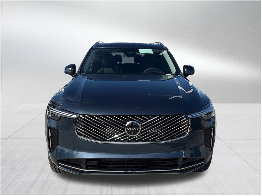 New 2026 Volvo XC90 B5 Ultra image 2