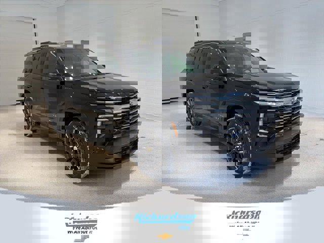 New 2026 Chevrolet Traverse LT w/ Sun and Wheel Package