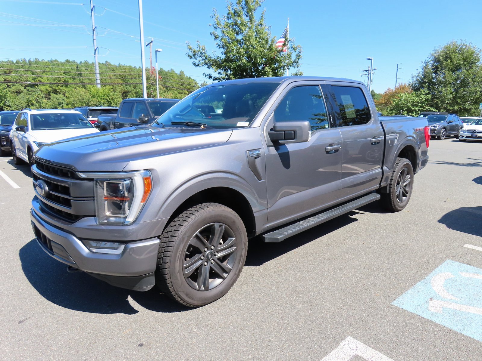 Used 2021 Ford F150 Lariat w/ Equipment Group 502A High image 3