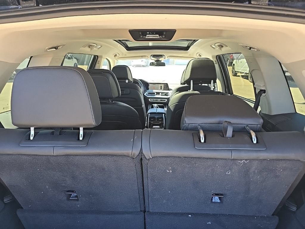 Used 2022 BMW X7 xDrive40i w/ Executive Package AWD/4WD image 9