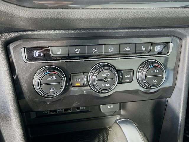 Used 2020 Volkswagen Tiguan SE w/ Panoramic Sunroof Package image 22