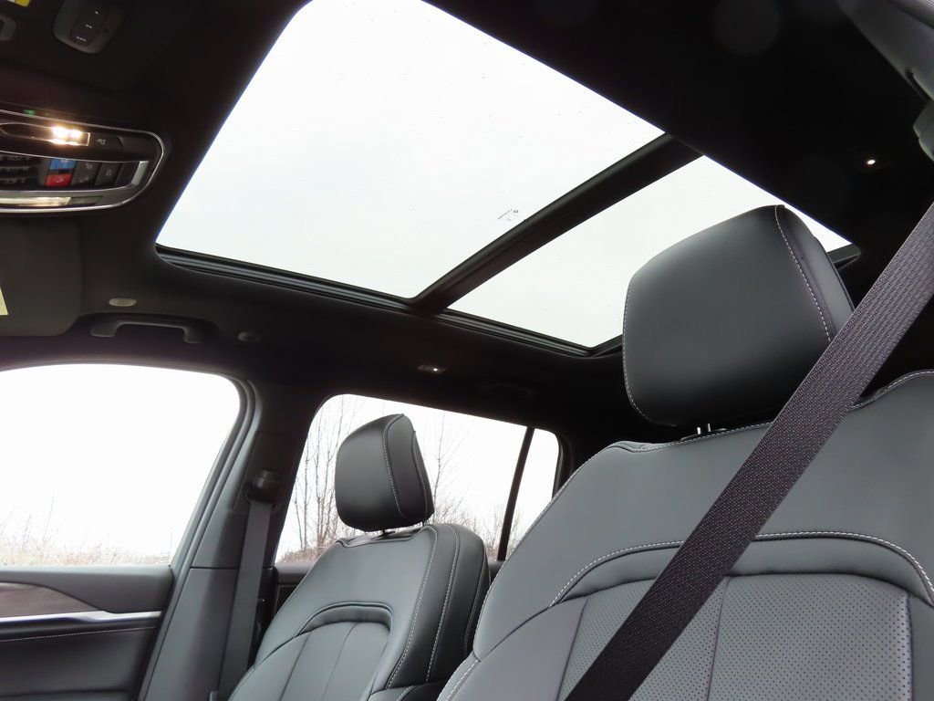New 2026 Jeep Grand Cherokee L Limited AWD/4WD image 7