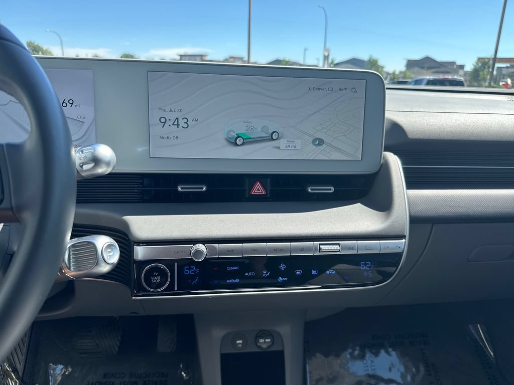 Used 2024 Hyundai Ioniq 5 SE AWD/4WD image 17
