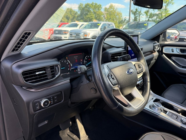 Used 2023 Ford Explorer Limited w/ Hybrid Equipment Group 310A AWD/4WD image 17