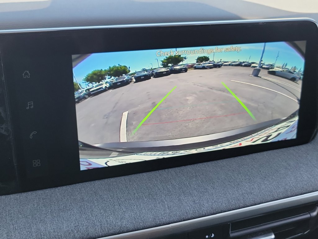 New 2026 Nissan Kicks SV w/ Charging Package FWD image 8