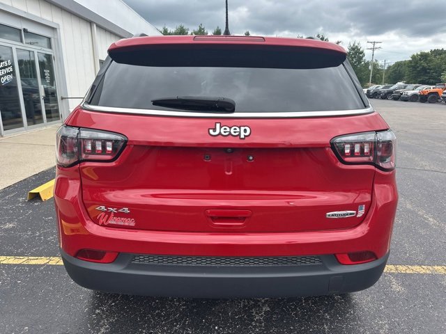 Used 2023 Jeep Compass Latitude image 7