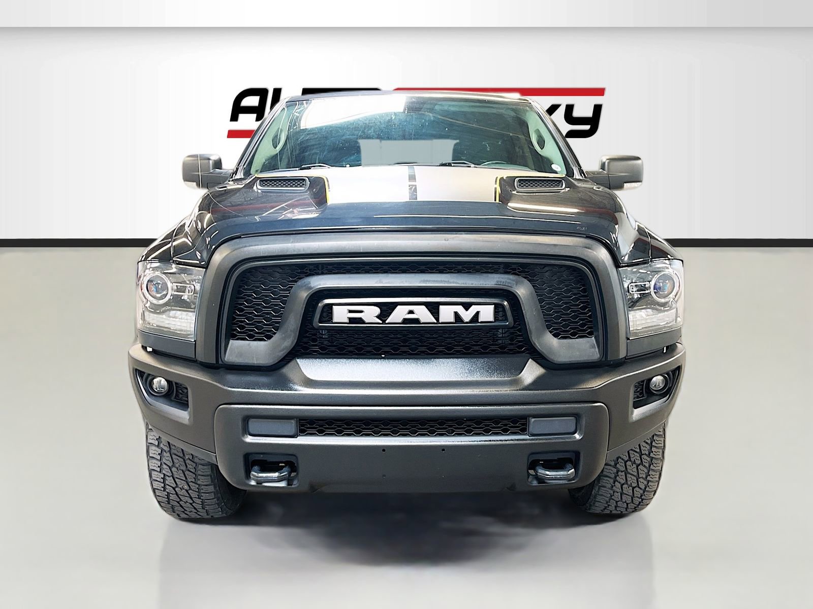 Used 2019 RAM 1500 Classic Warlock image 2