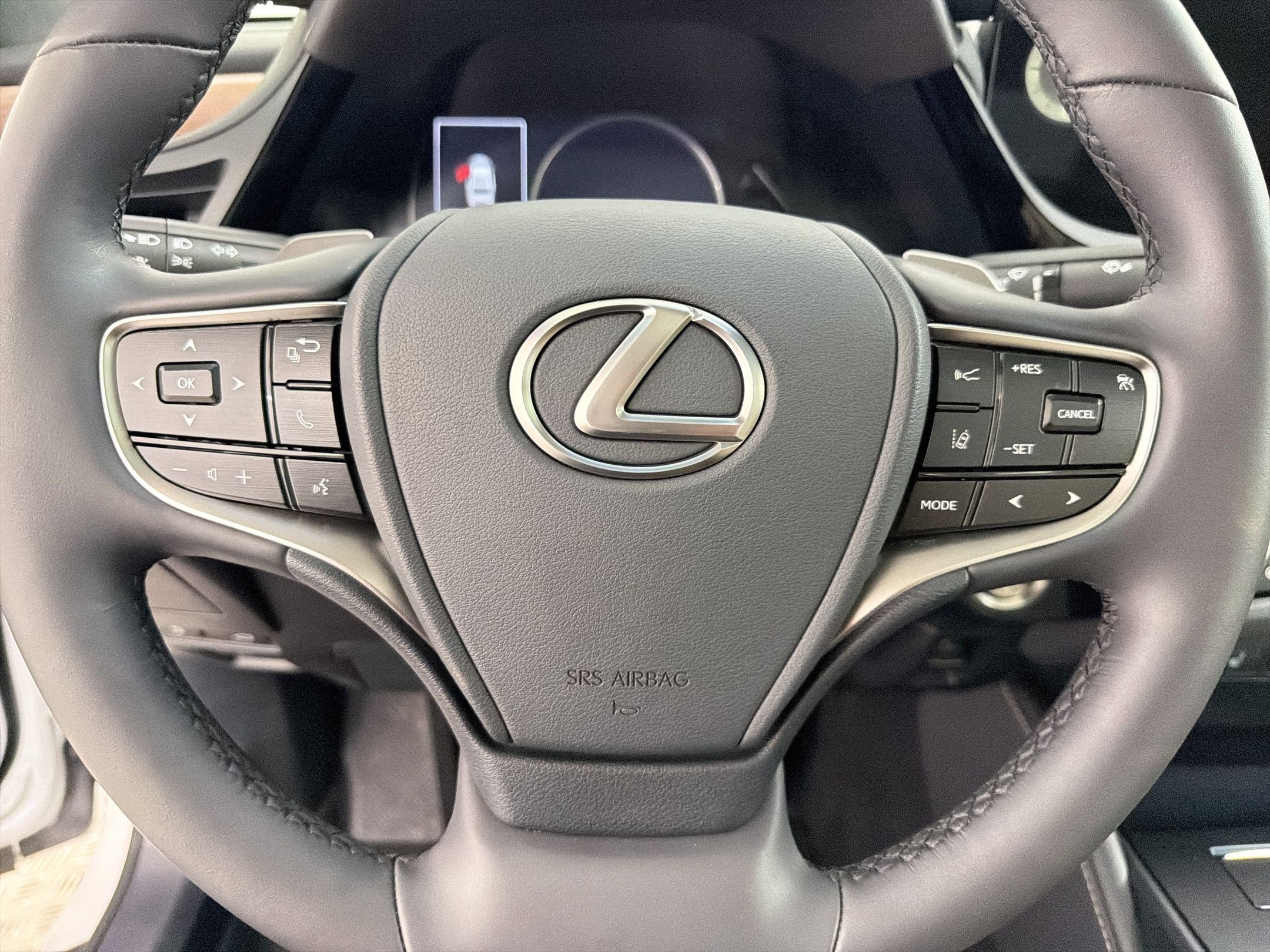 Certified 2024 Lexus ES 350 w/ Premium Package FWD image 18