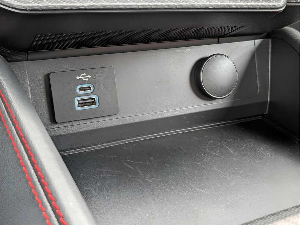 Used 2025 Ford Mustang GT Premium RWD image 25