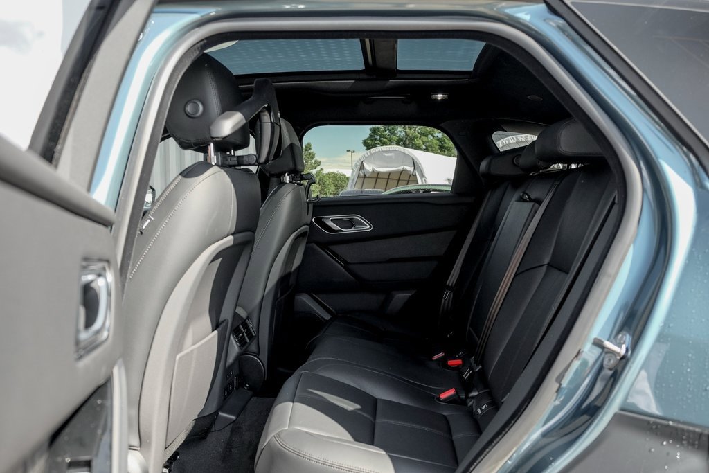 New 2026 Land Rover Range Rover Velar Dynamic SE image 16