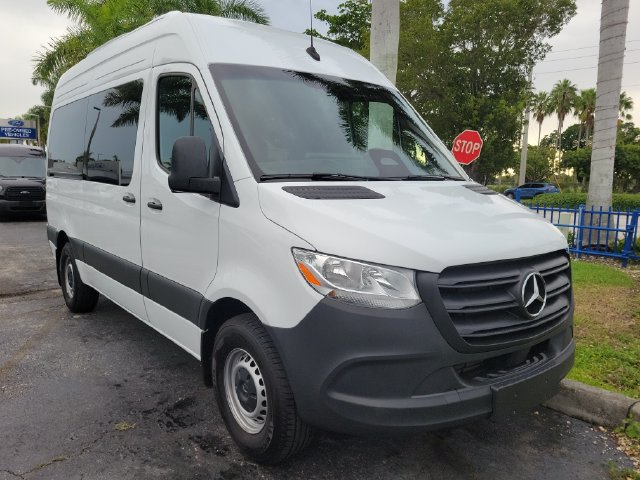 Used 2025 Mercedes-Benz Sprinter 2500 image 2