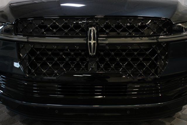 New 2026 Lincoln Navigator L Reserve w/ Jet Appearance Package image 64