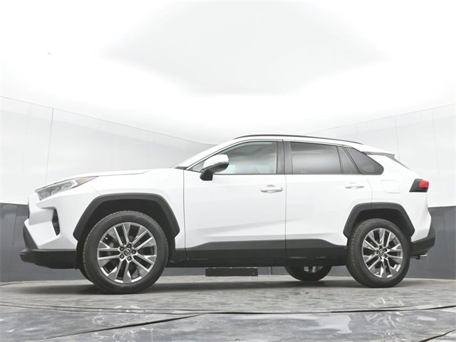 Used 2019 Toyota RAV4 XLE Premium image 48