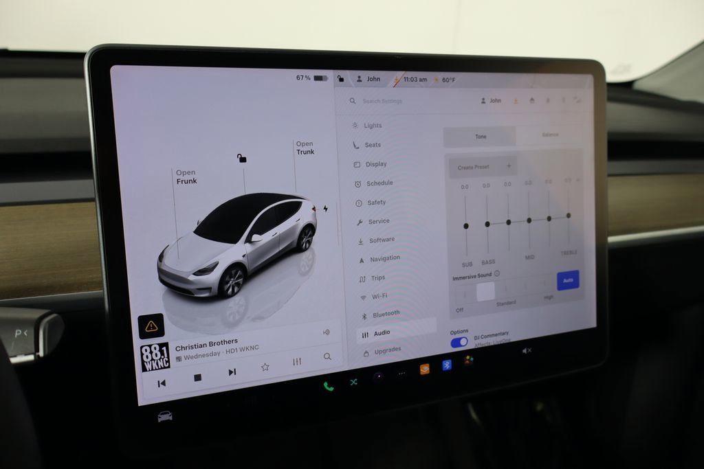 Used 2022 Tesla Model Y Long Range image 35