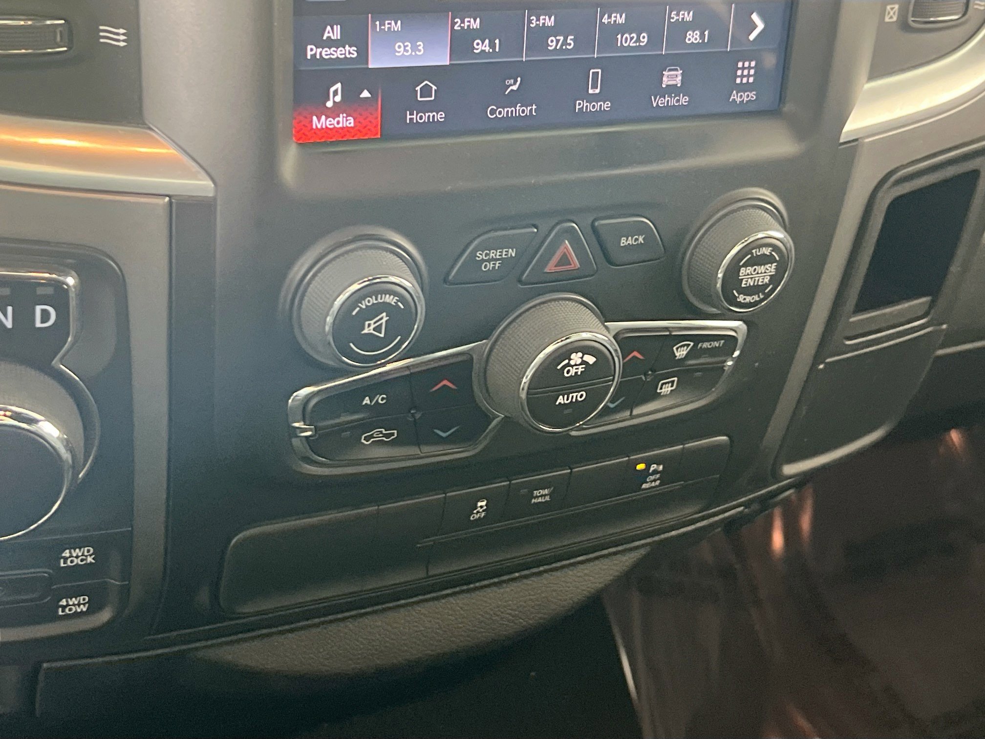 Used 2022 RAM 1500 Classic Warlock w/ Electronics Group image 15