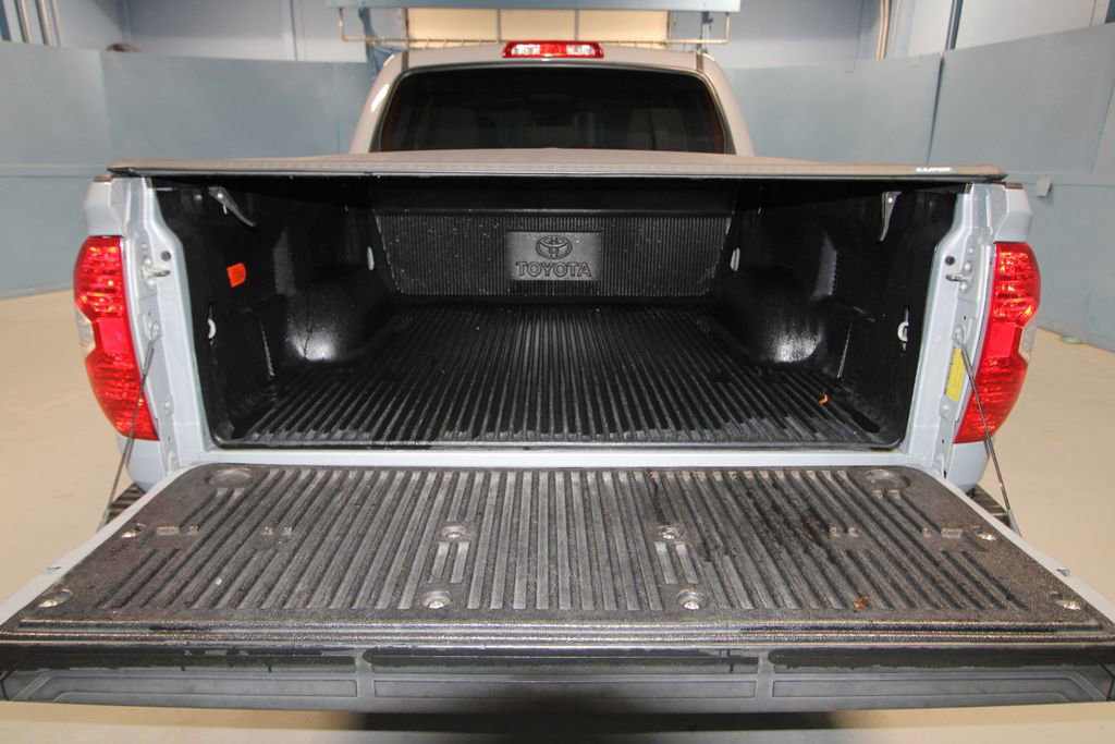 Used 2018 Toyota Tundra SR5 image 39