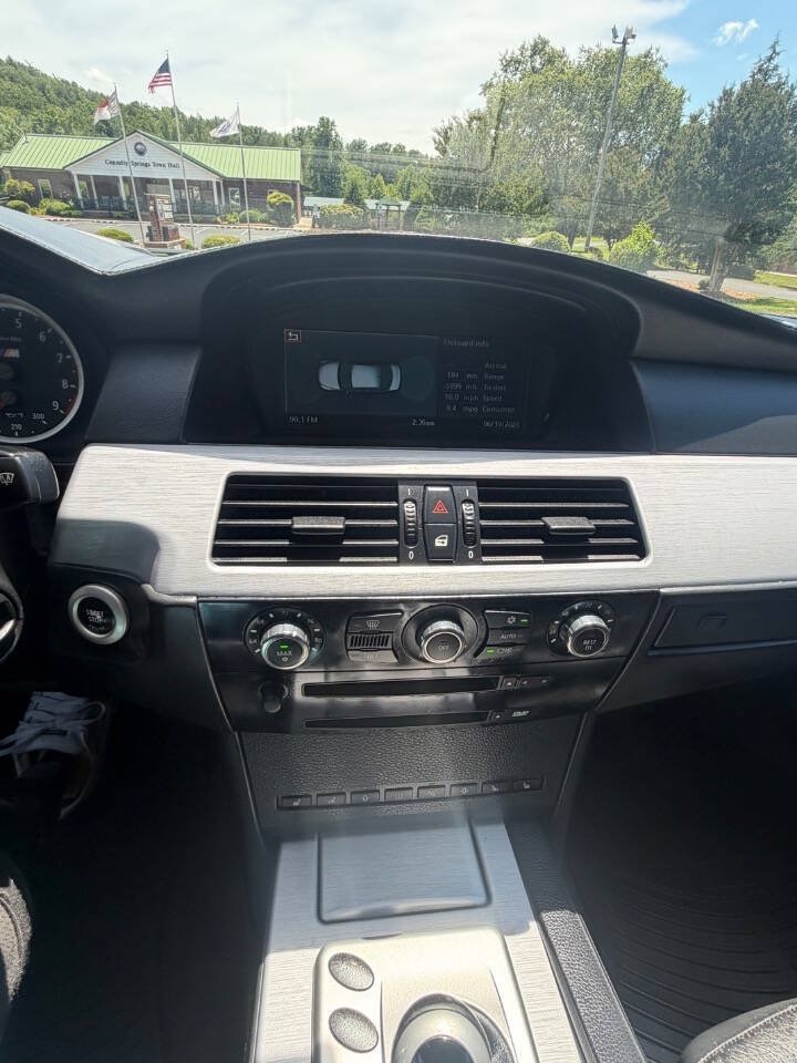 Used 2007 BMW M5 RWD image 16