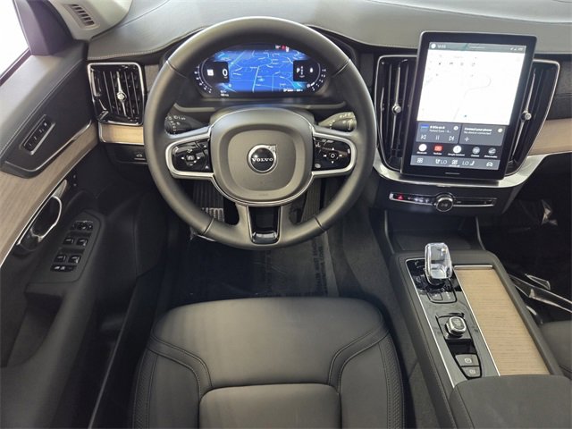 Certified 2025 Volvo XC90 B5 Plus image 18