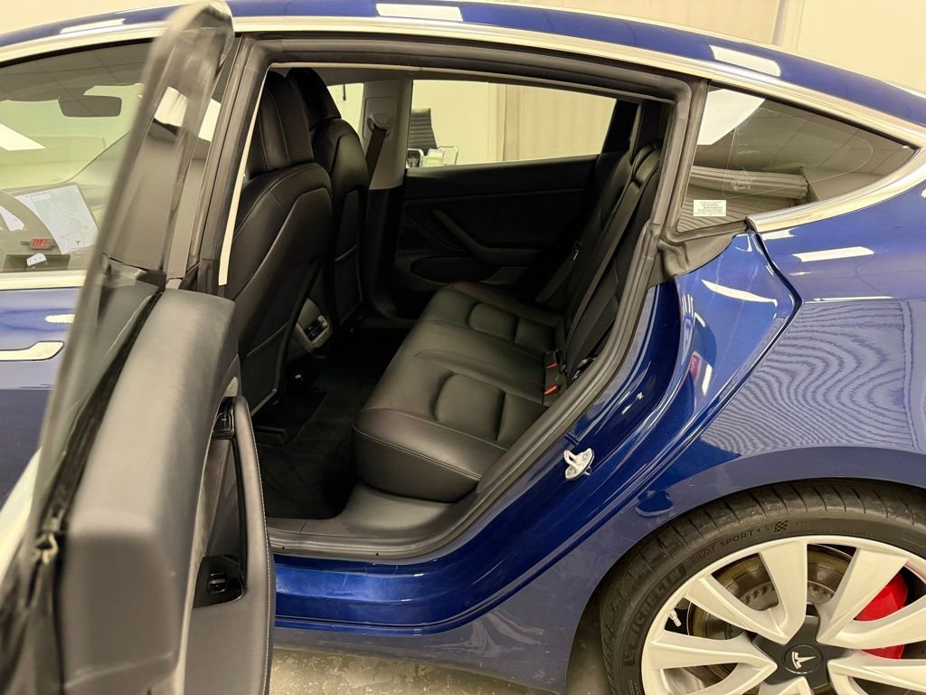 Used 2018 Tesla Model 3 Long Range AWD/4WD image 12