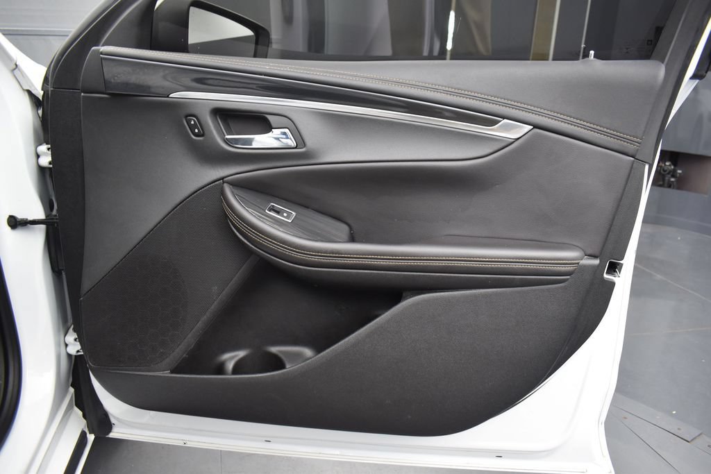 Used 2020 Chevrolet Impala LT FWD image 28