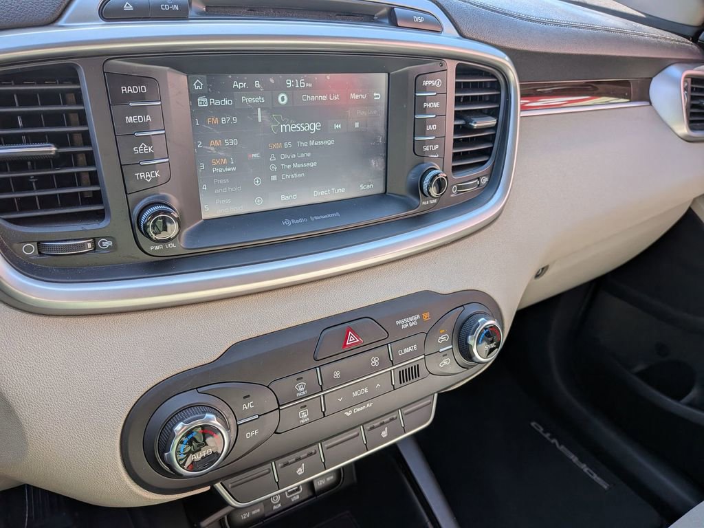 Used 2018 Kia Sorento LX image 18