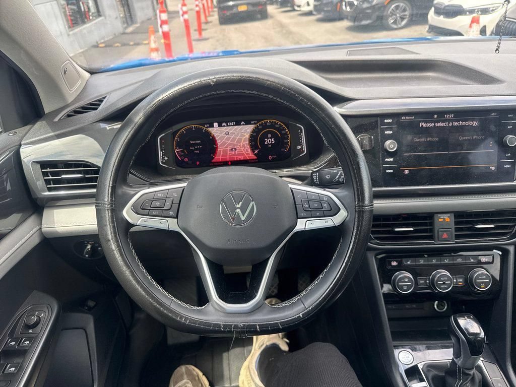 Used 2023 Volkswagen Taos SEL AWD/4WD image 38