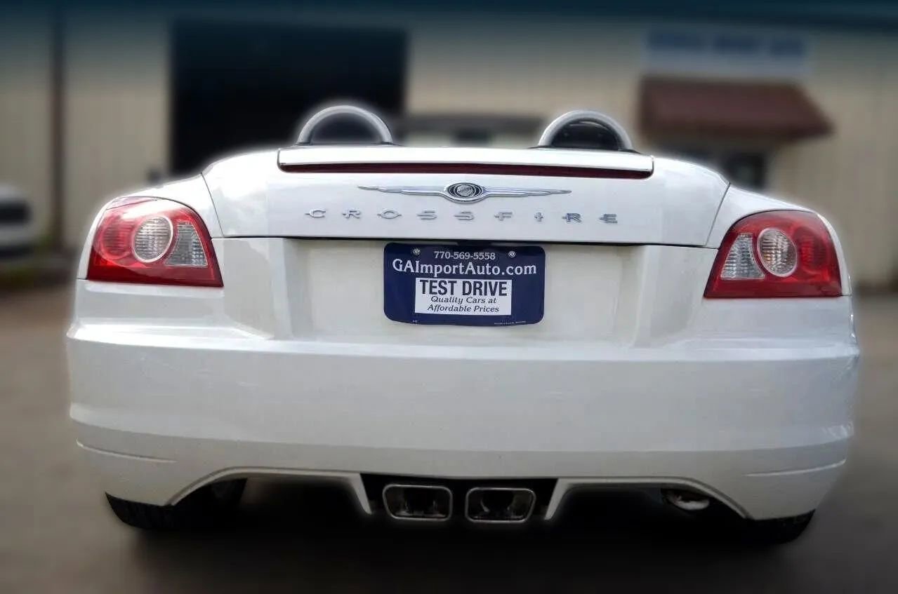 Used 2005 Chrysler Crossfire Limited image 7