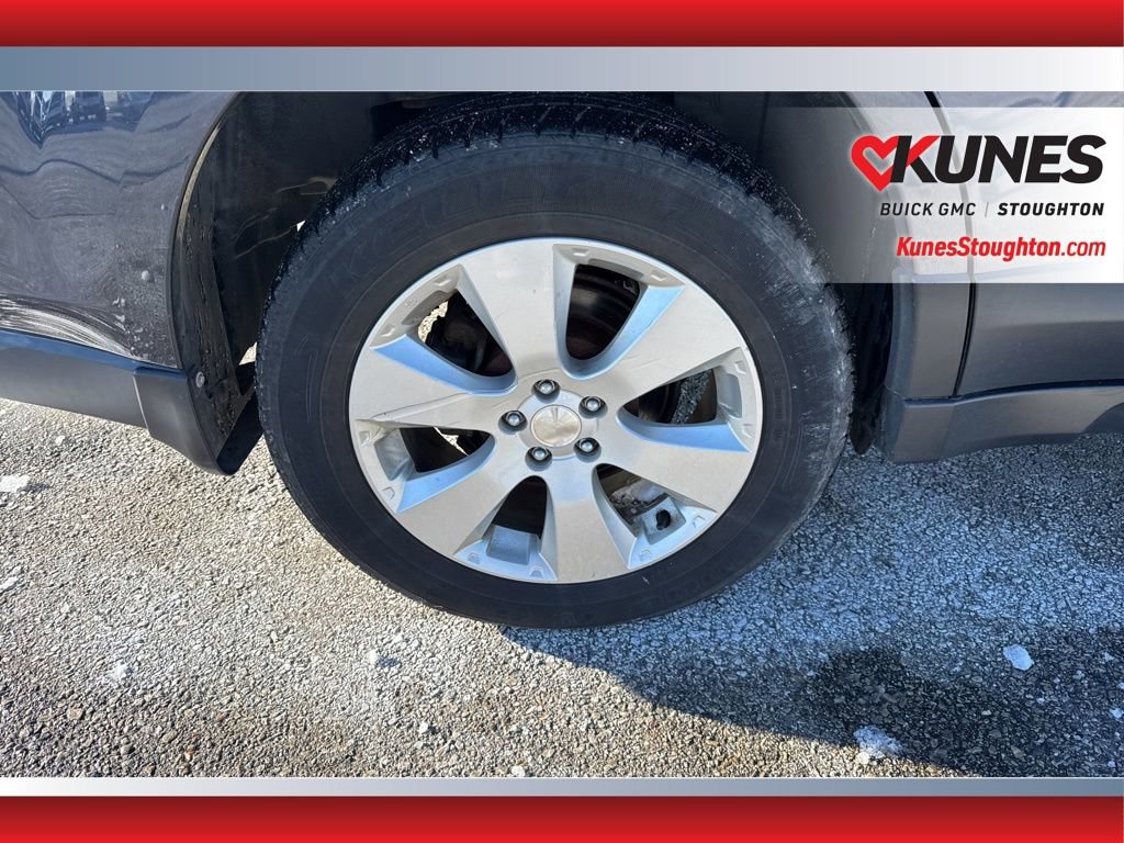 Used 2011 Subaru Outback 2.5i Limited w/ PWR Moonroof Pkg image 12