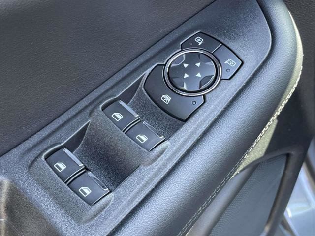 Used 2022 Ford Edge SEL w/ Convenience Package image 17