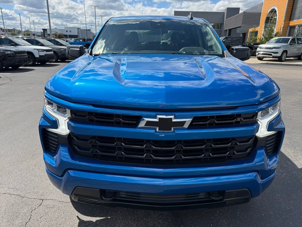 Used 2022 Chevrolet Silverado 1500 RST AWD/4WD image 9