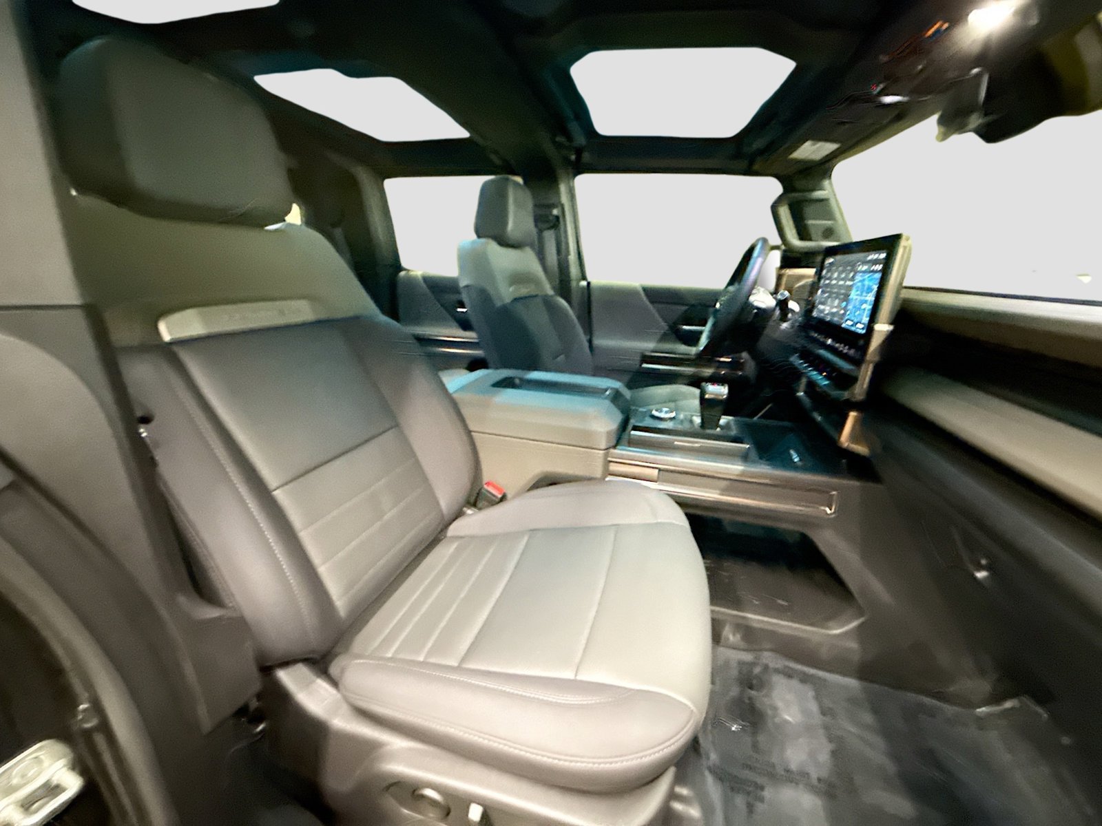 Used 2024 GMC Hummer EV 3X AWD/4WD image 32