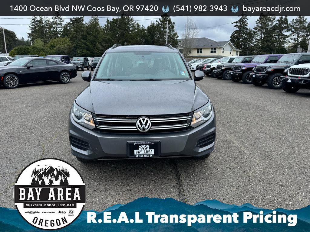 Used 2017 Volkswagen Tiguan Limited w/ Premium Package image 2
