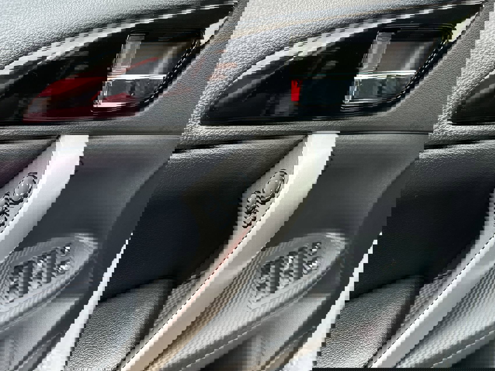 Used 2024 Mitsubishi Eclipse Cross SE image 13