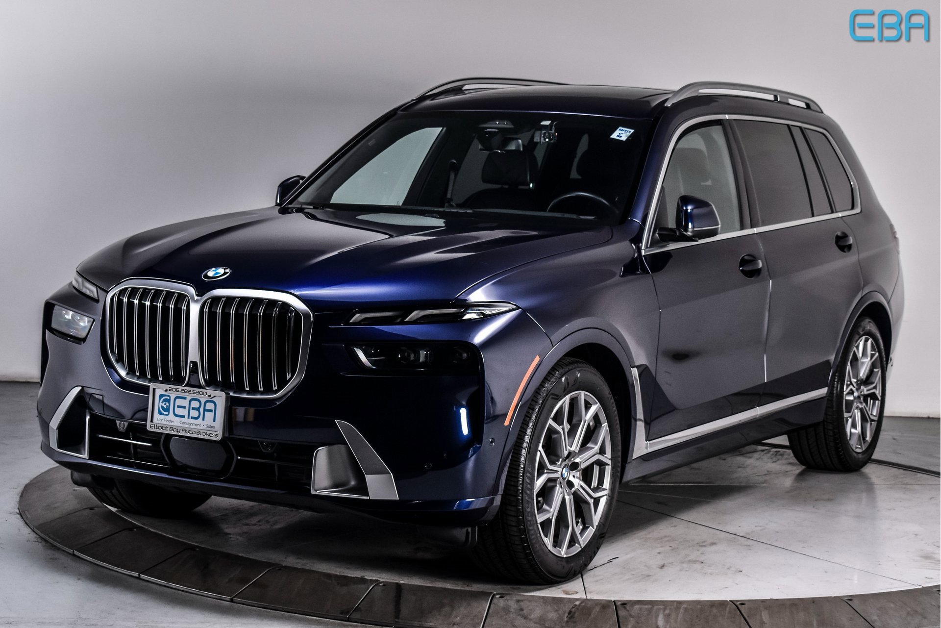 Used 2023 BMW X7 xDrive40i w/ Premium Package image 2