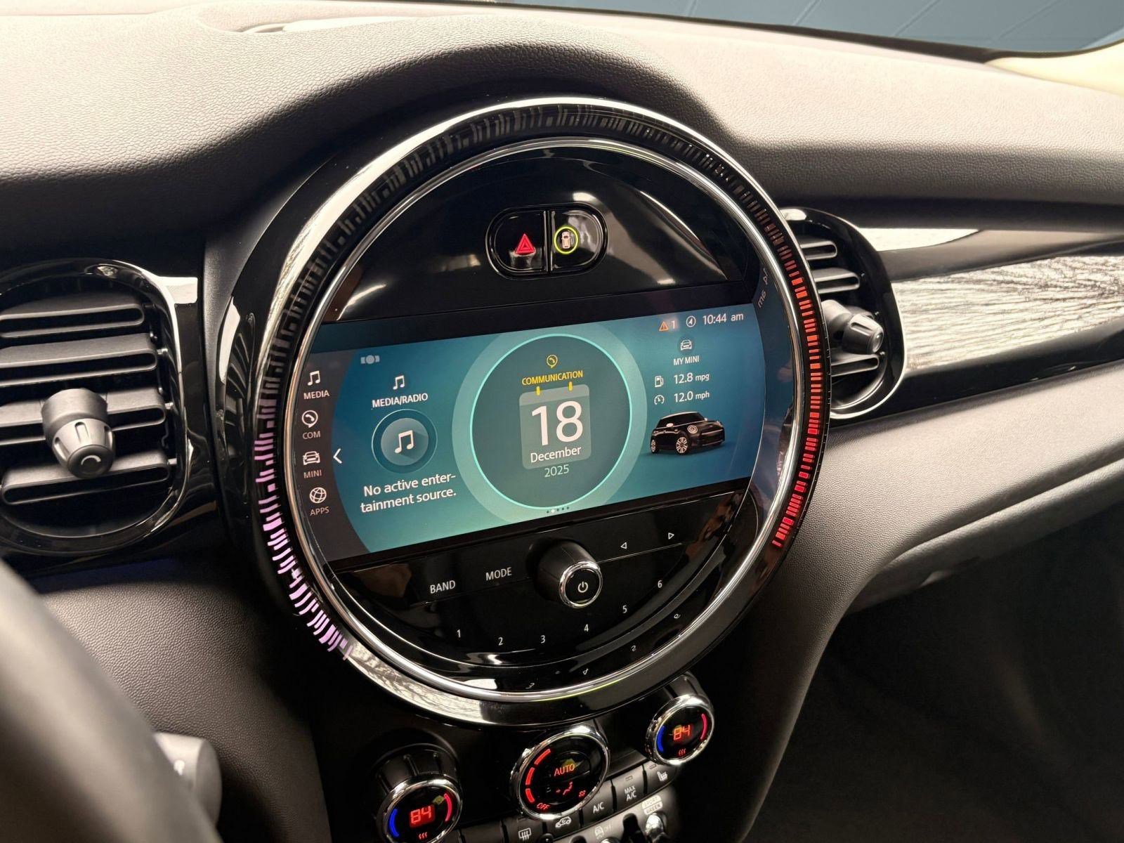 Used 2023 MINI Cooper S image 29