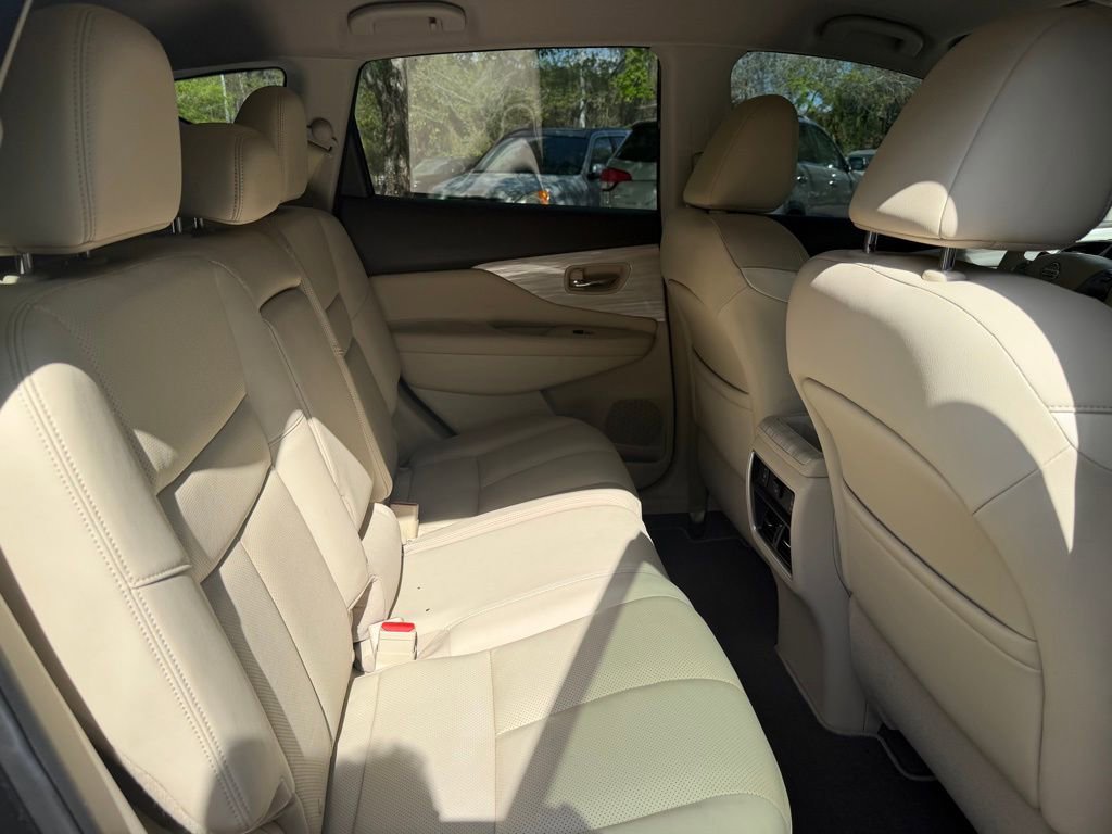 Used 2017 Nissan Murano Platinum image 8