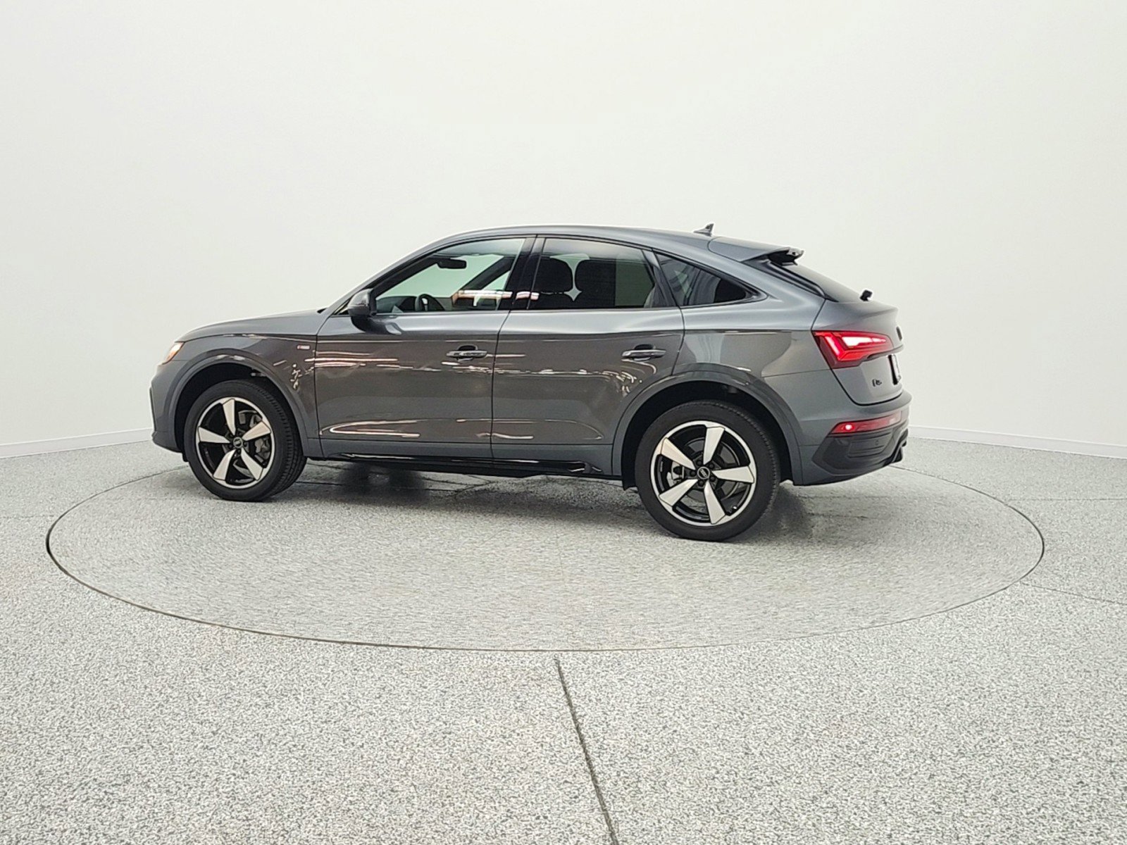 Used 2023 Audi Q5 2.0T Premium Plus w/ Premium Plus Package image 8