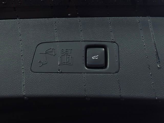 Used 2022 Lincoln Corsair Reserve w/ Equipment Group 201A image 12