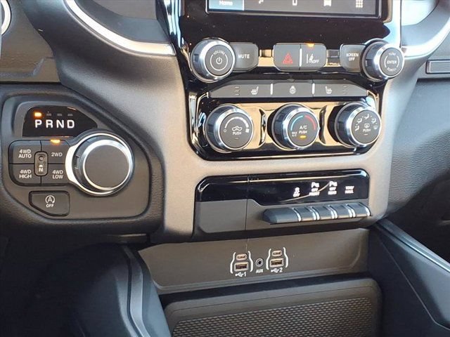 New 2026 RAM 1500 Big Horn AWD/4WD image 9
