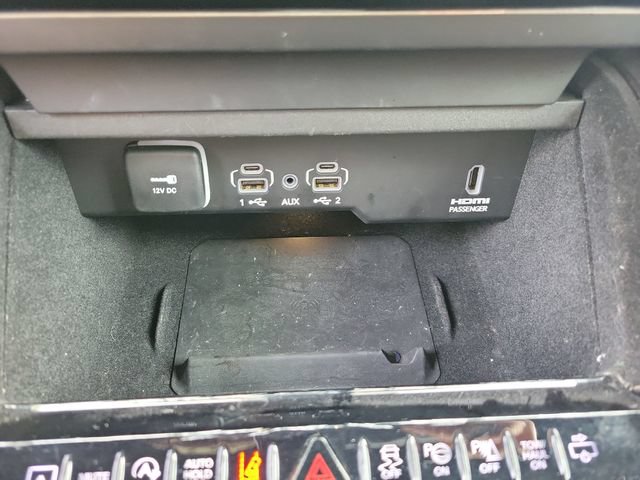 Used 2024 Jeep Grand Wagoneer L Series III AWD/4WD image 24
