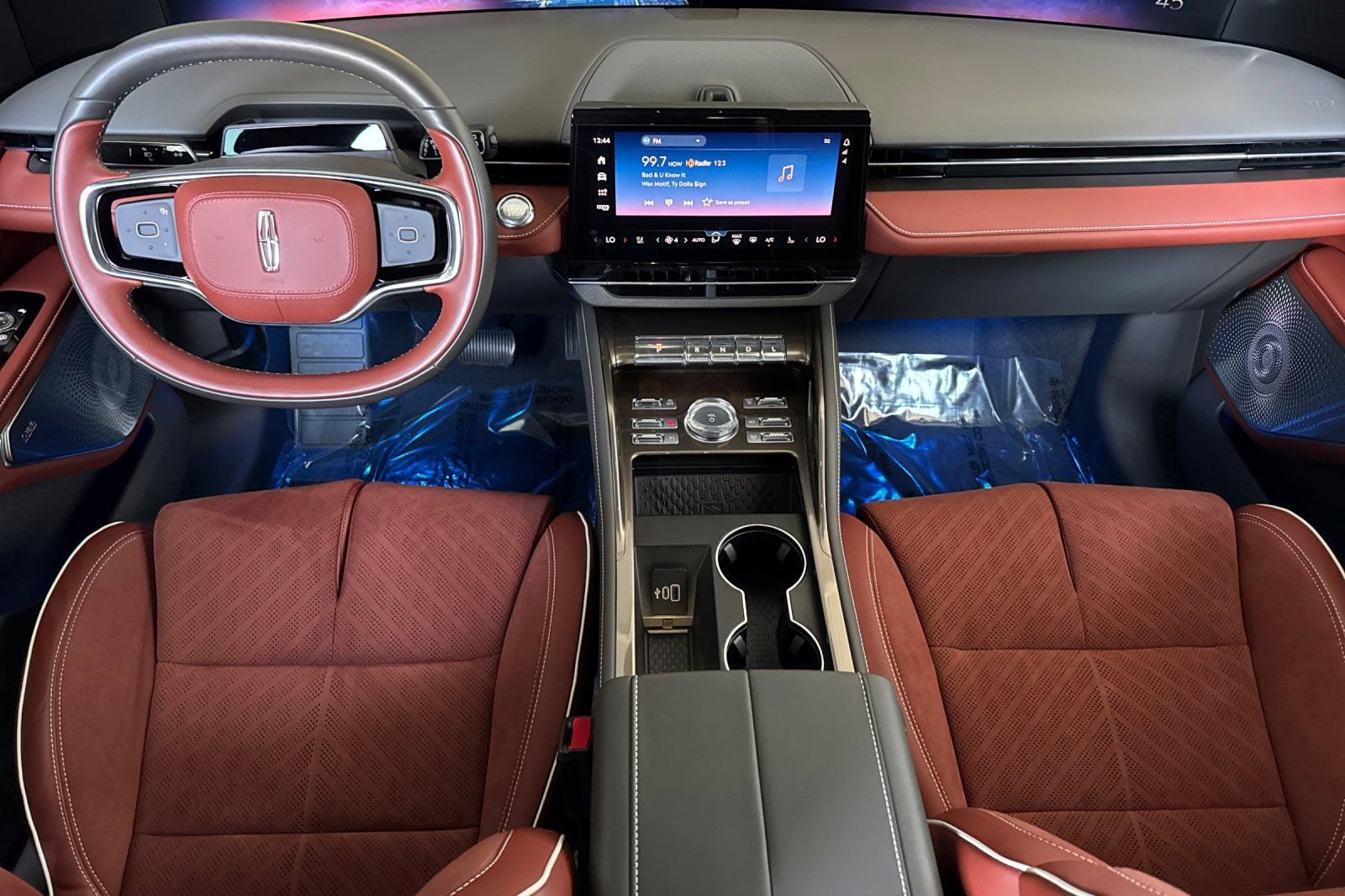 Certified 2024 Lincoln Nautilus Black Label image 13