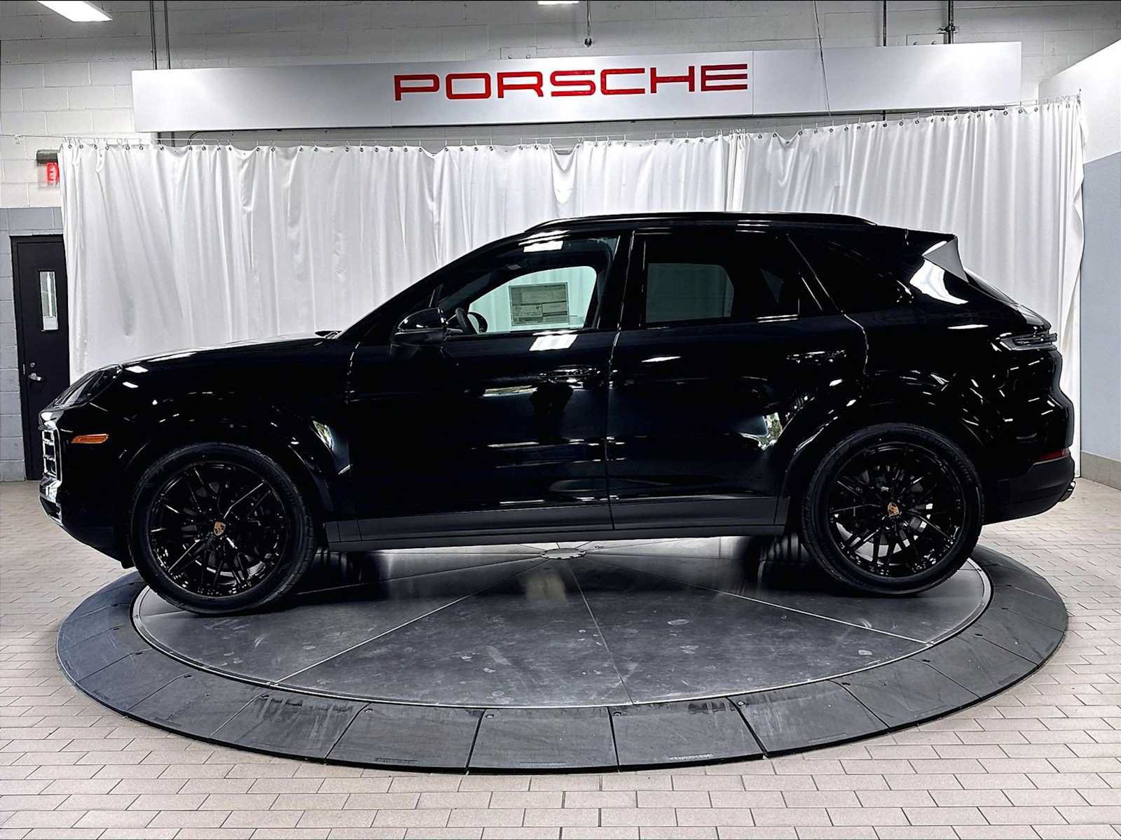 New 2026 Porsche Cayenne S AWD/4WD image 2