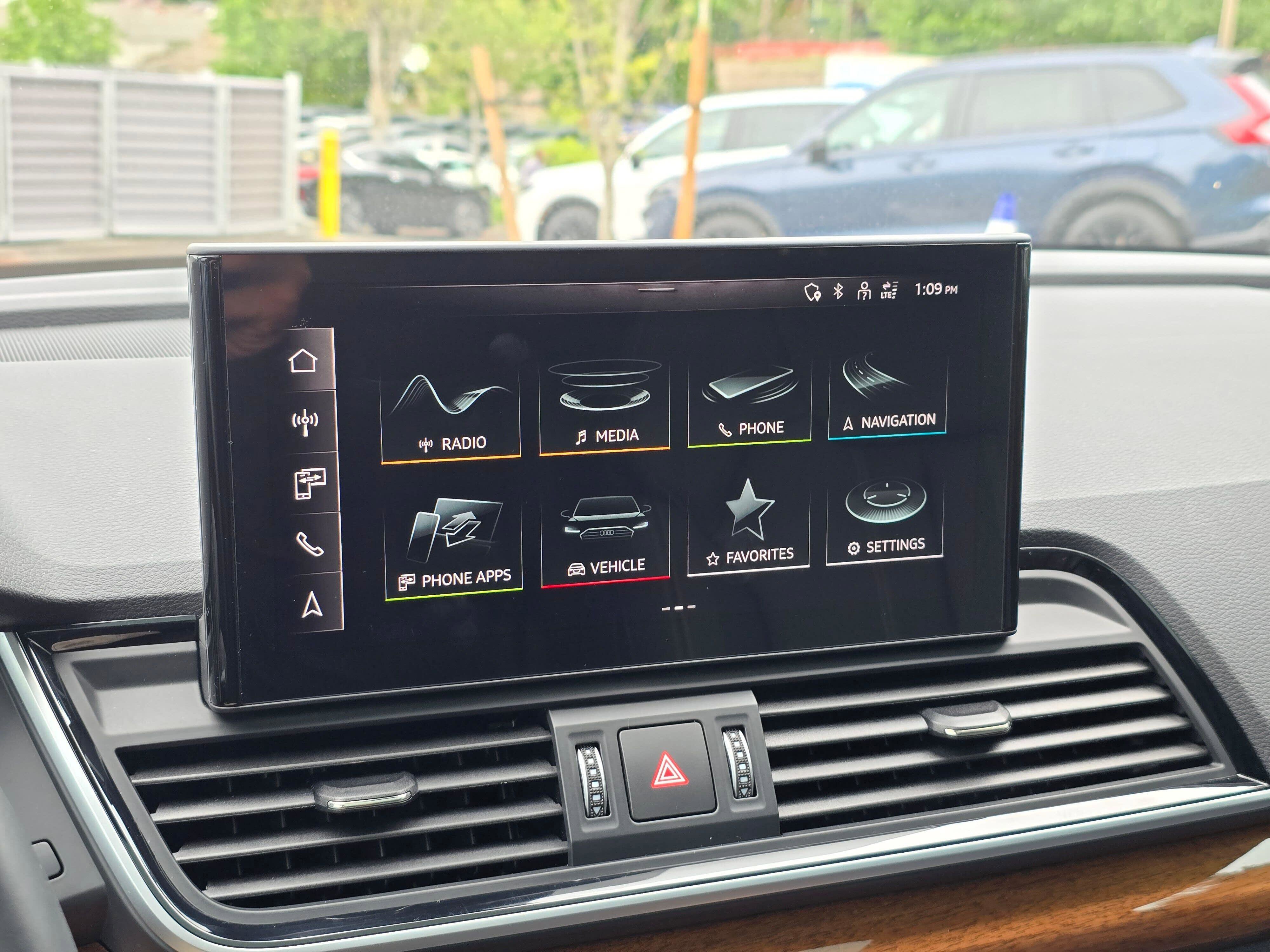 Used 2023 Audi Q5 2.0T Premium Plus AWD/4WD image 24