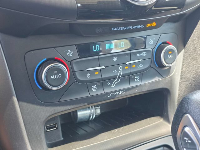 Used 2018 Ford Focus SEL FWD image 21