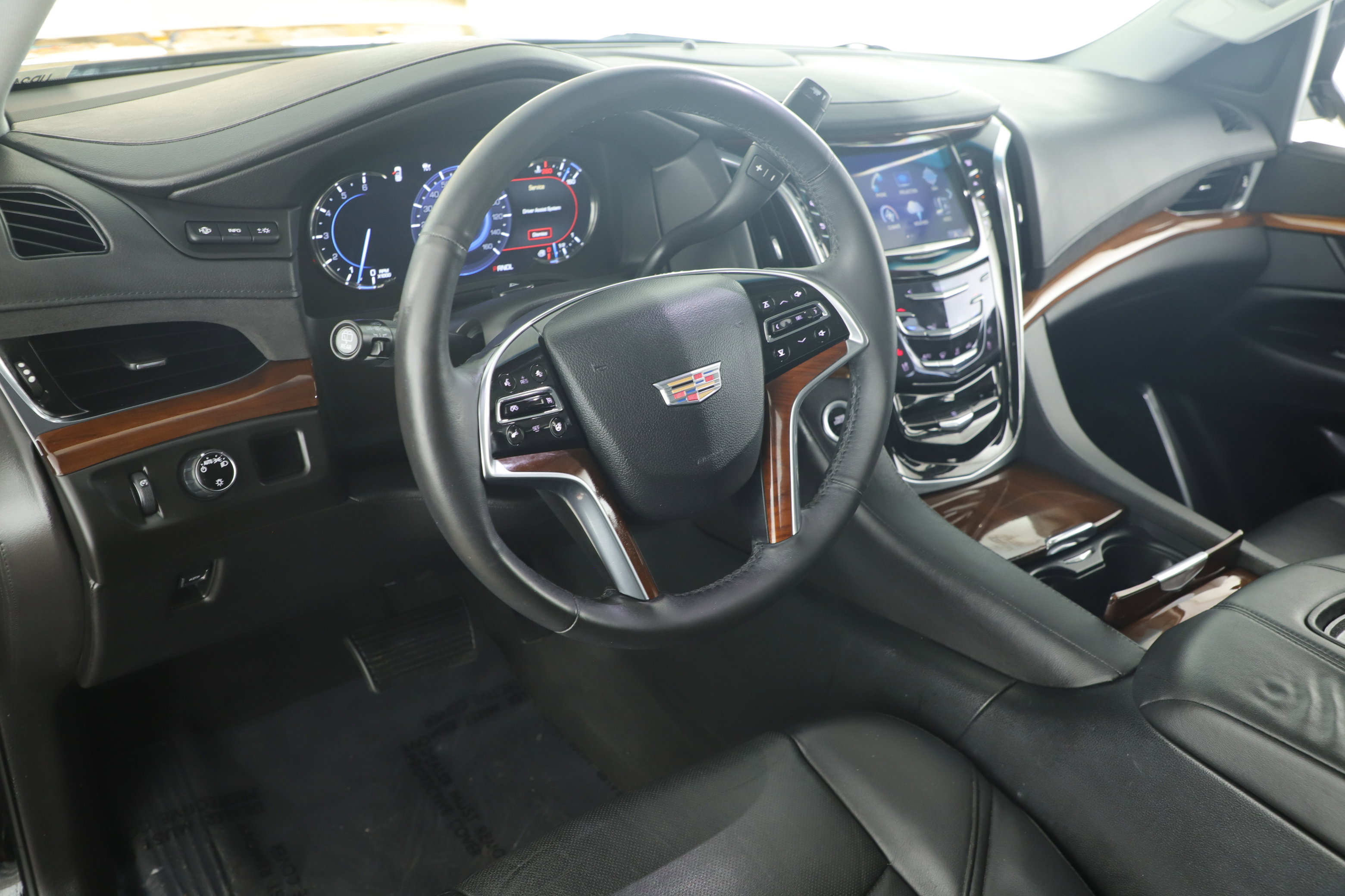 Used 2017 Cadillac Escalade Premium Luxury image 12